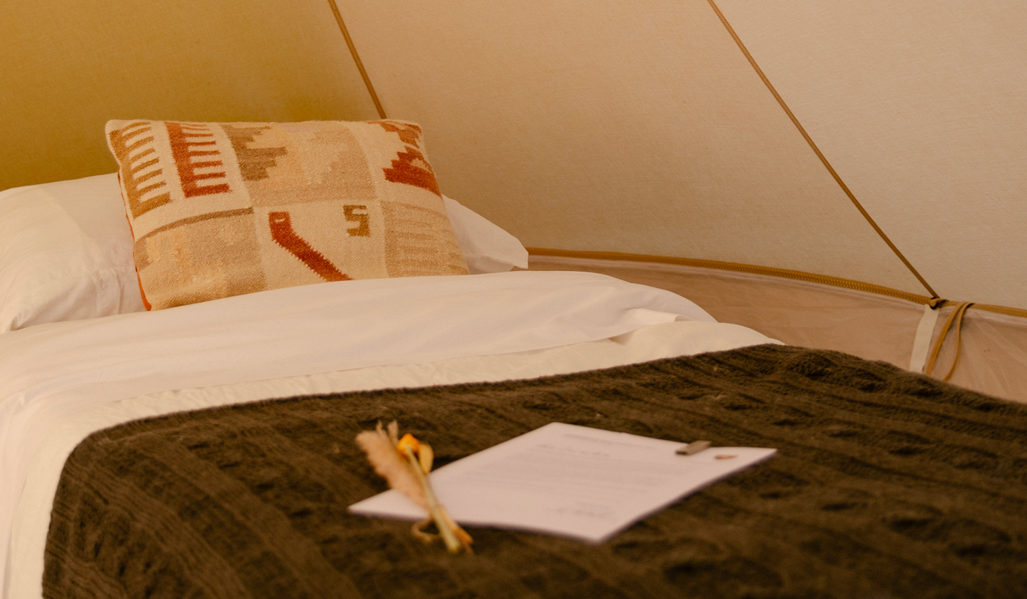 Glamping-tent-bed-details